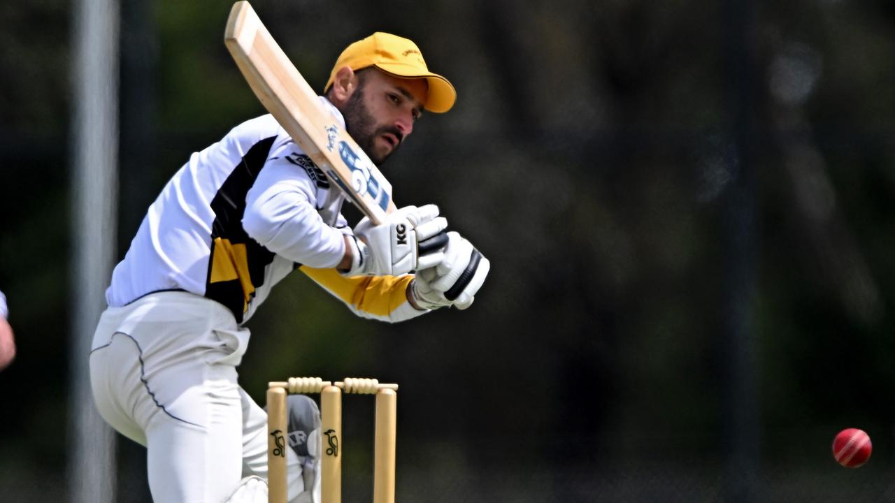 Amrit Sandhu shoulders arms for Sunbury United. Picture: Andy Brownbill