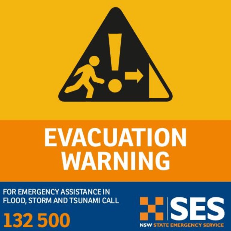 NSW, Queensland weather: Evacuation warning as heavy rainfall smashes ...