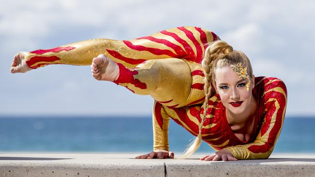 Pink Flamingo Spiegelclub contortionist, Jordan McKnight. Picture: Jerad Williams