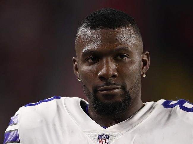 GLENDALE, AZ - SEPTEMBER 25: Wide receiver Dez Bryant #88 of the Dallas Cowboys walks on the sideline during the second half of the NFL game against the Arizona Cardinals at the University of Phoenix Stadium on September 25, 2017 in Glendale, Arizona. (Photo by Christian Petersen/Getty Images)