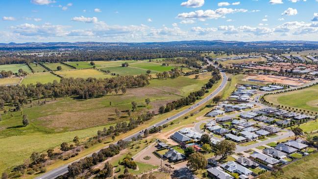 There has been a spate of spate of car thefts and suspicious activity in Wagga’s suburbs over the last month. Picture: Supplied