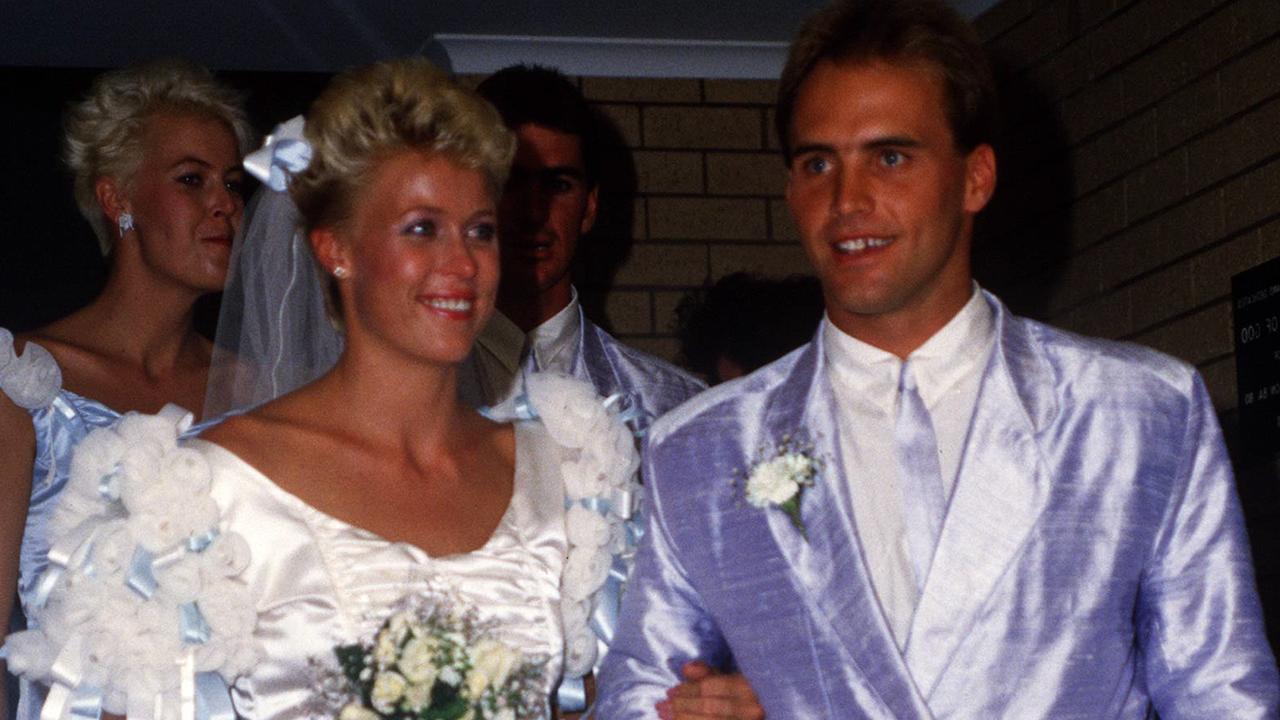 Grant Kenny and Lisa Curry at their wedding in April 1986. Picture: News Limited