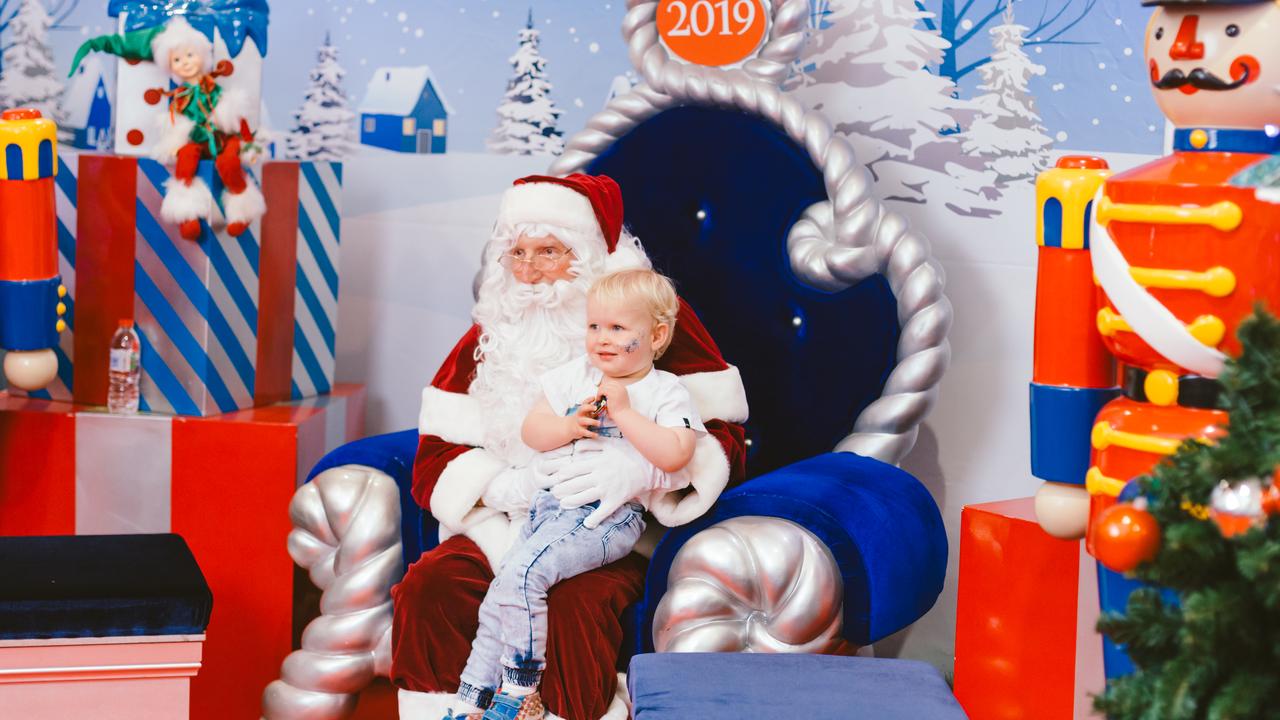 Santa Claus video chats take shopping centre online for Christmas | The