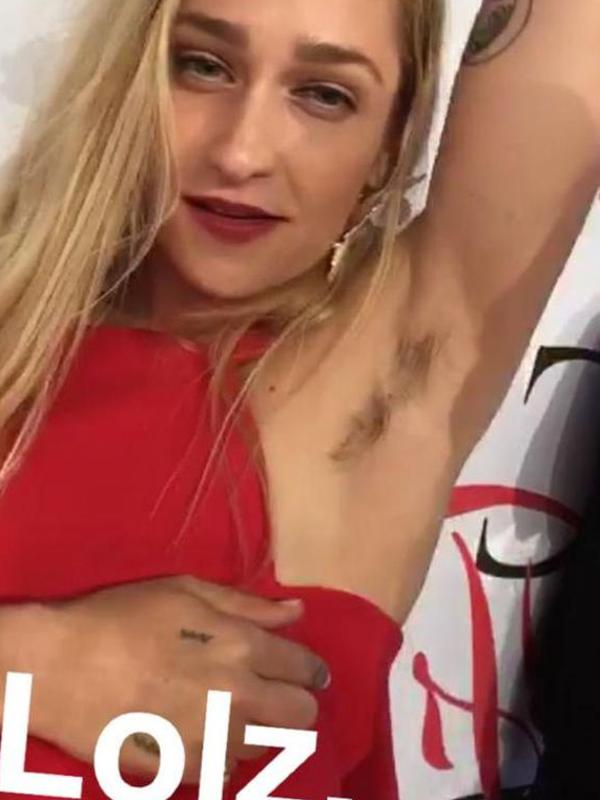 Kirke Snapchatted her underarms to give fans a close-up. Picture: Snapchat