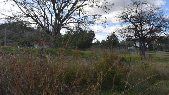 The ridge of the railway line in Mount Morgan, not far from the railway station.