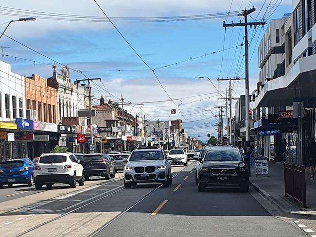 Election 2022 booth profiles Macnamara Elsternwick Glen Huntly Road shopping strip.jpg