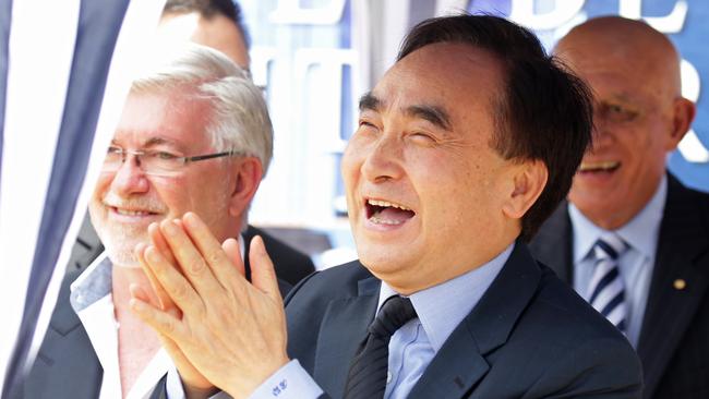 Deputy Mayor Terry James, Chinese property tycoon Dr Benny Wu and Mayor Bob Manning in 2015. PICTURE: ANNA ROGERS