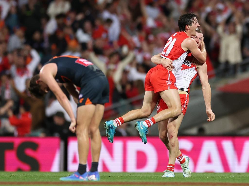 AFL First Qualifying Final - Sydney v GWS