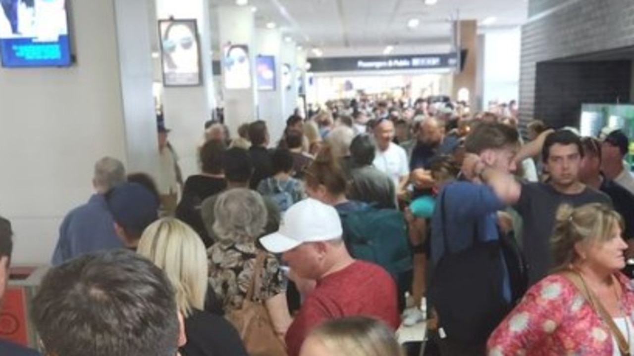 Chaos erupts at Australian airport