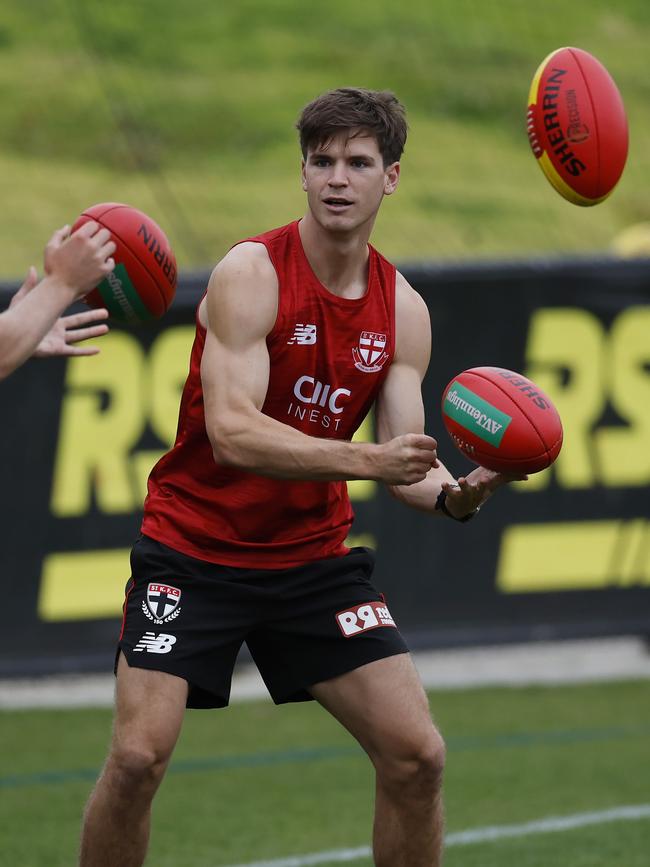 St Kilda recruit Paddy Dow is still training away from the main group after a knee injury. Picture: Michael Klein