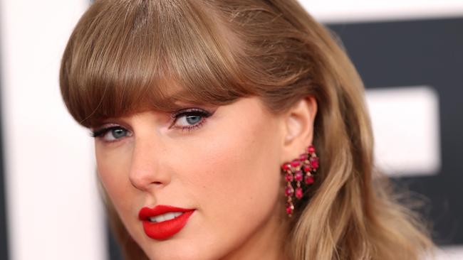 LOS ANGELES, CALIFORNIA - FEBRUARY 02: Taylor Swift attends the 67th Annual GRAMMY Awards on February 02, 2025 in Los Angeles, California.  (Photo by Matt Winkelmeyer/Getty Images for The Recording Academy)