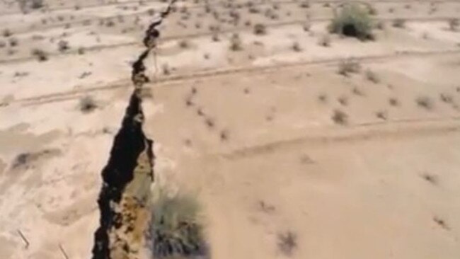 Missive crack ... The one kilometre crack appeared in remote farmland in Mexico last week. Picture: Hermosillo Desde El Cielo