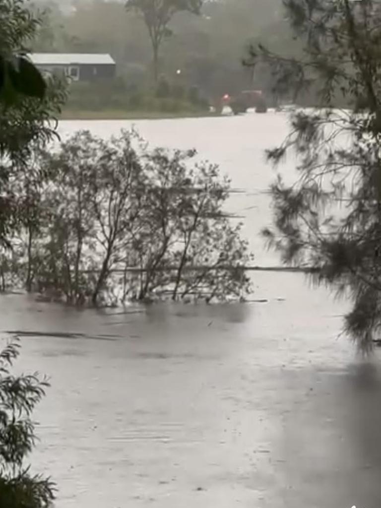 Gold Coast flash flooding danger: Weather alerts and updates on New ...