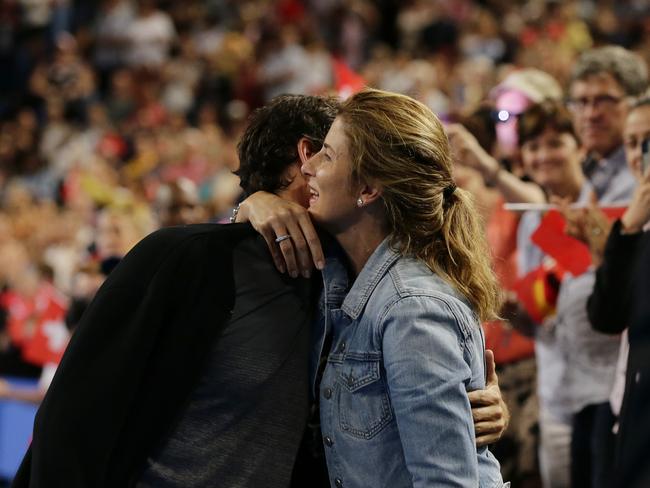 Roger Federer embraces his wife Mirka in Australia in 2019. (Photo by Will Russell/Getty Images)