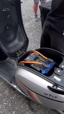 Fonz Moto Arthur scooter delivers electric drive