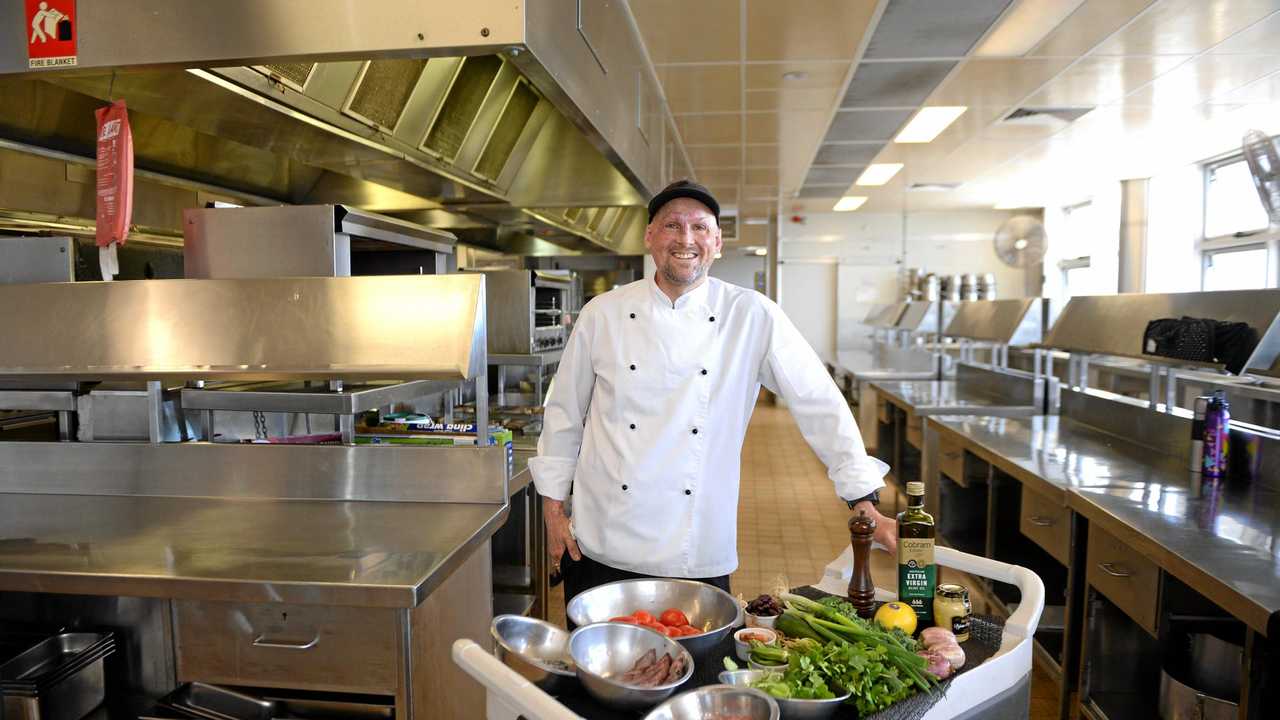 Celebrity chef Matt Golinski serves up Mackay spread | The Courier Mail