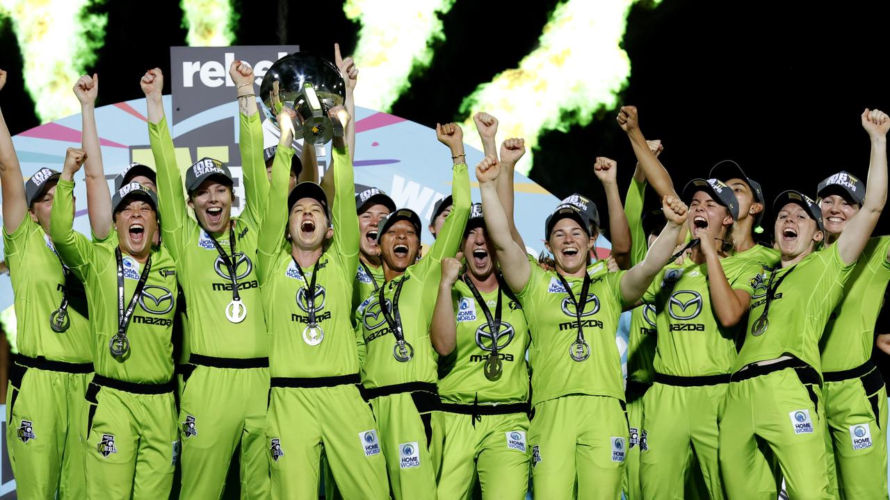 Sydney Thunder celebrate winning the final of WBBL|06 against the Melbourne Stars. Picture: Phil Hillyard