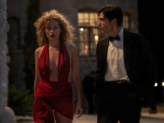 Margot Robbie as Nellie LaRoy and Diego Calva (Manny Torres) in Babylon. Picture: Paramount