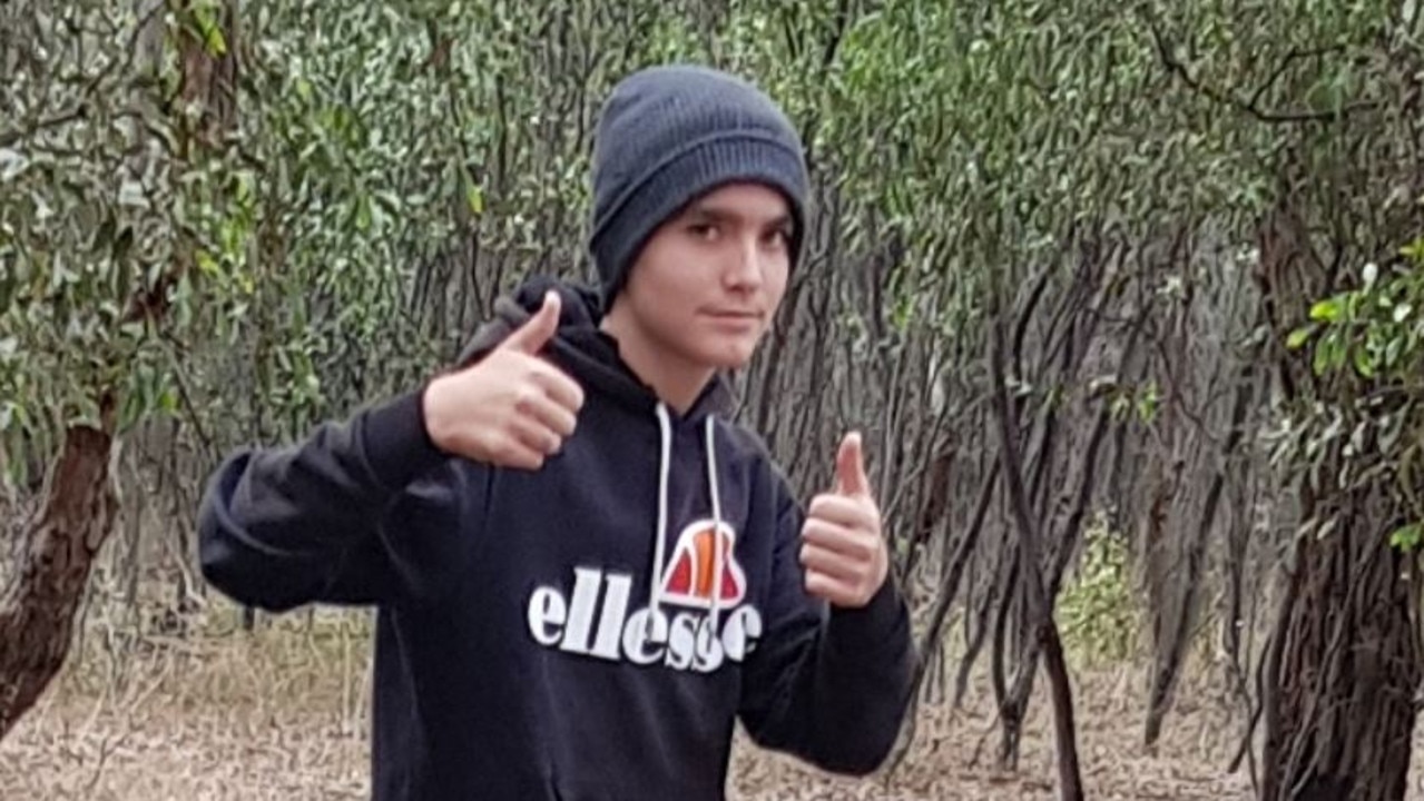 Missing teen: Police appeal for help to locate Alexis Magniez | Geelong ...