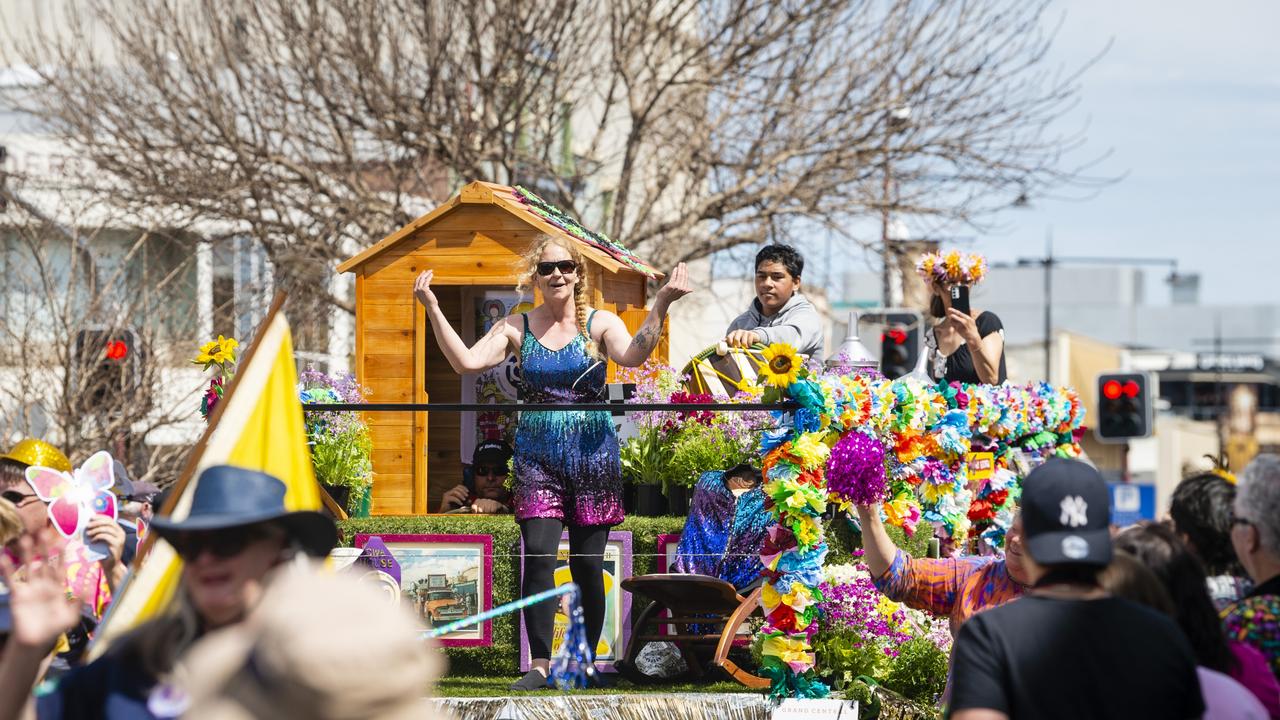 Oakey Chamber of Commerce float of the Grand Central Floral Parade of Carnival of Flowers 2022, Saturday, September 17, 2022. Picture: Kevin Farmer