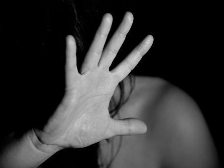 Cheating, controlling violent partner‘s dangerous car chase for an hour