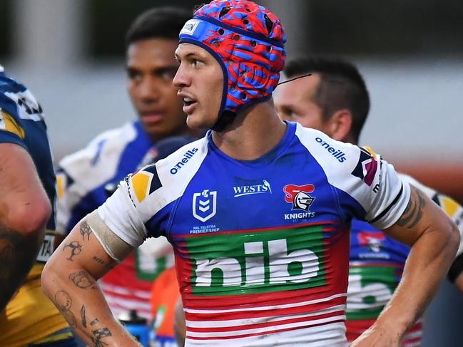 ROCKHAMPTON, AUSTRALIA - SEPTEMBER 12: Kalyn Ponga of the Knights watches on during the NRL Elimination Final match between Parramatta Eels and Newcastle Knights at Browne Park, on September 12, 2021, in Rockhampton, Australia. (Photo by Albert Perez/Getty Images)