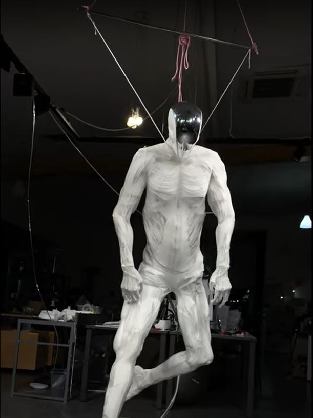 The robot displays an advanced muscle and skeletal structure. Source: YouTube/ Clone