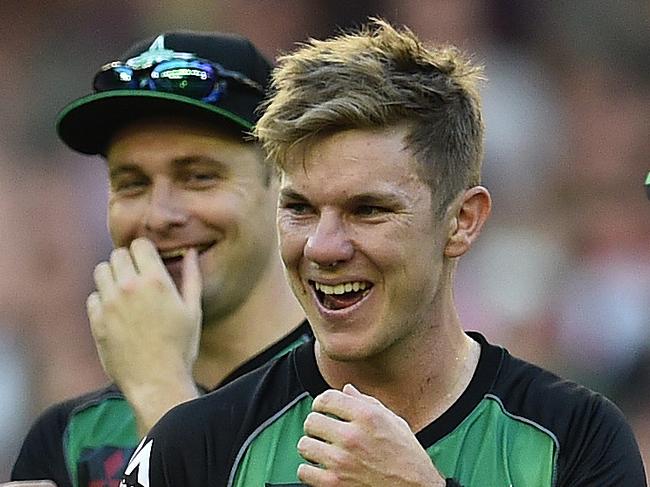 Adam Zampa (third from left) reacts after the ball deflected off his nose to dismiss Peter Neville during the Renegades versus Stars Big Bash League match at Etihad Stadium in Melbourne, Saturday, Jan. 9, 2016. (AAP Image/Julian Smith) NO ARCHIVING, EDITORIAL ONLY
