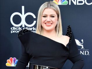 Kelly Clarkson Lost 16kg But She’ll Love Her Body No Matter The Size 