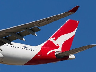 qantas airbus a330 200 plane