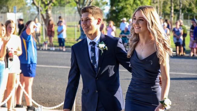 Candid captures: Murgon State High School formal 2021