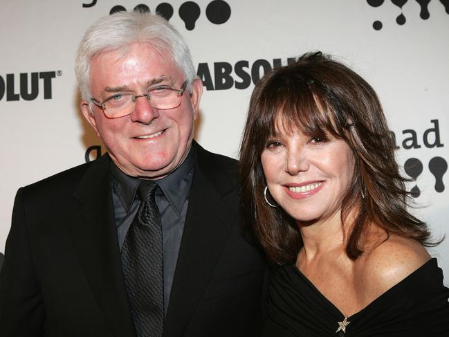 NEW YORK - MARCH 27:  Actors Phil Donahue and Marlo Thomas attend the 17th annual GLAAD Media Awards at the Marriott Marquis Hotel March 27, 2006 in New York City.  (Photo by Paul Hawthorne/Getty Images)