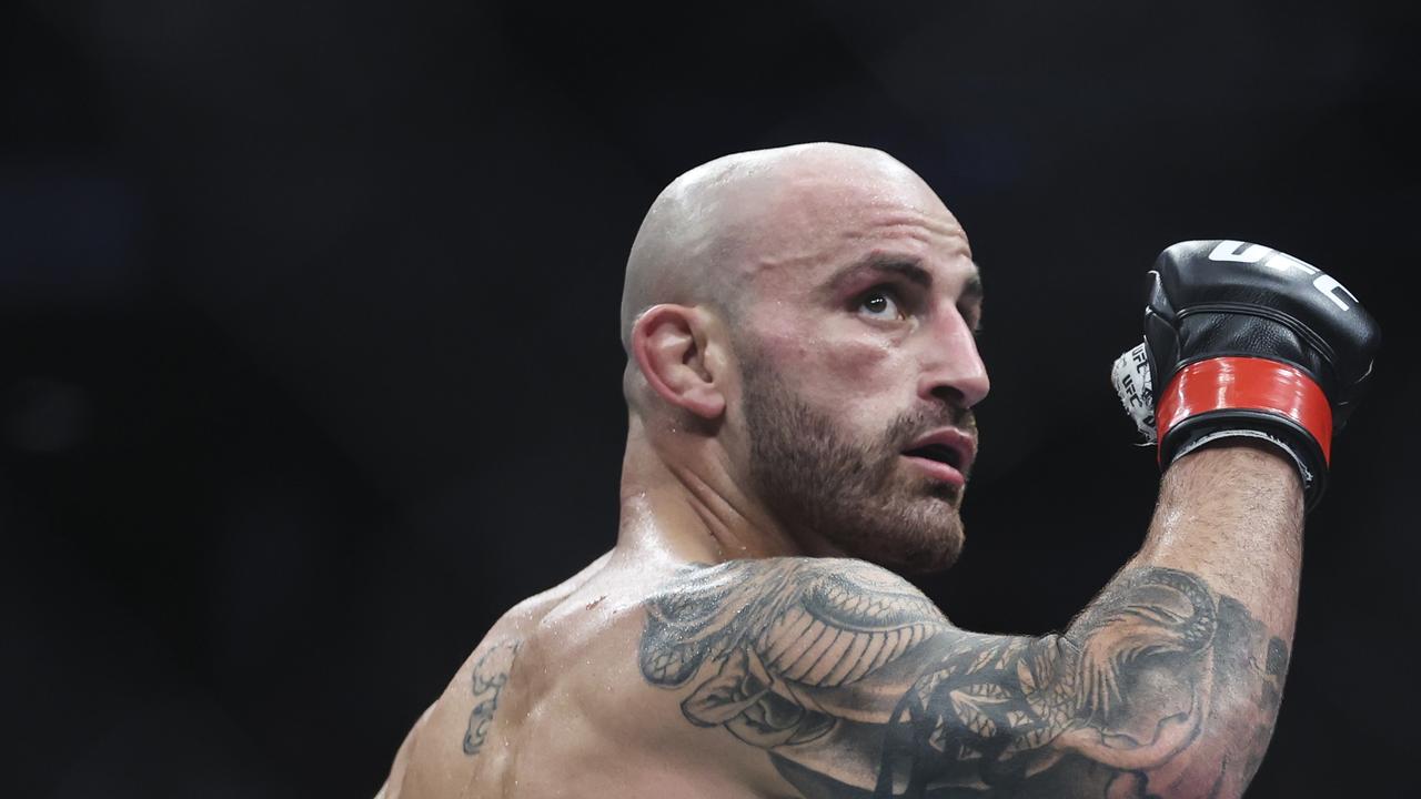 JACKSONVILLE, FLORIDA - APRIL 09: Alexander Volkanovski of Australia reacts during the featherweight title bout against Chan Sung Jung of South Korea during the UFC 273 event at VyStar Veterans Memorial Arena on April 09, 2022 in Jacksonville, Florida. (Photo by James Gilbert/Getty Images)