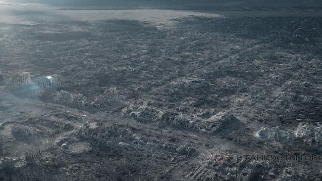 Ukraine city of maryinka destroyed by Russian shelling