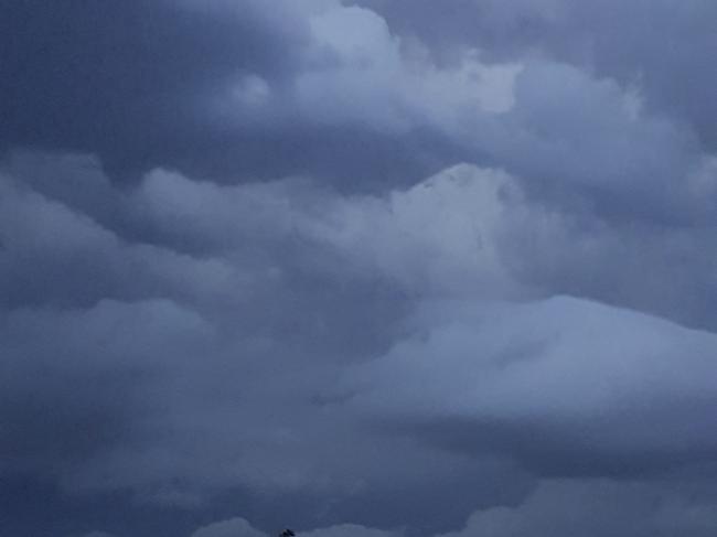 STORM LOOMS: Ominous storm clouds rolled in over Gympie on Sunday, but there was little rain to show for it in the CBD. PICTURE: Kathy Lyden