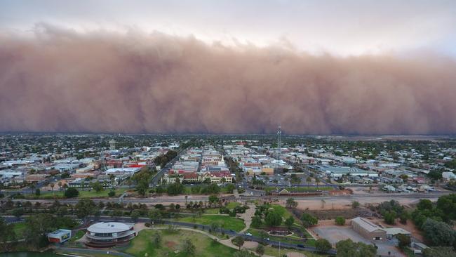 A drone captured the moment the giant wave of dust hit Mildura. Picture: Brenton Love