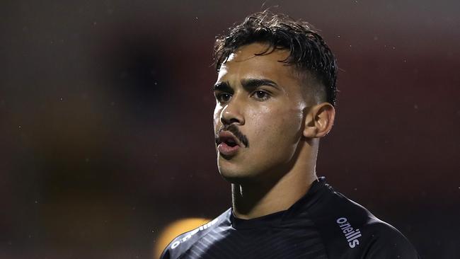 Daine Laurie of the Panthers warms up before the round 13 NRL match between the Penrith Panthers and the Canberra Raiders at Panthers Stadium on August 08, 2020 in Sydney, Australia. (Photo by Mark Kolbe/Getty Images)