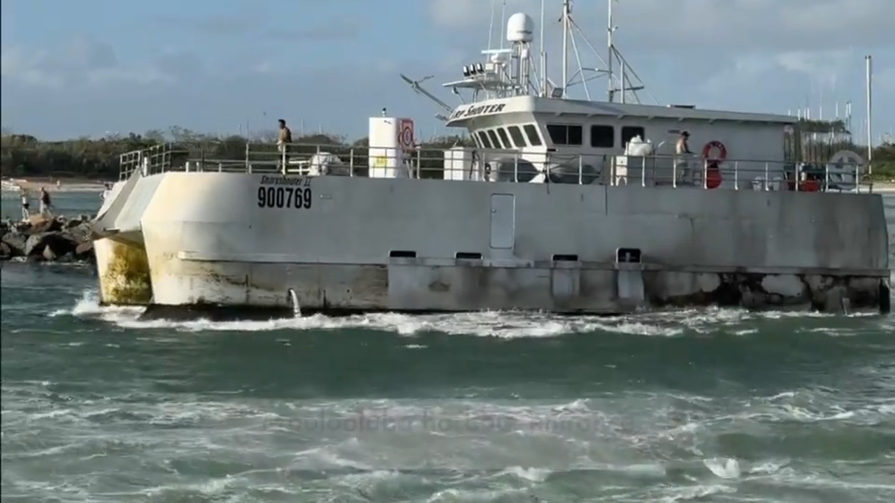 Big seas off Sunshine Coast ahead of Tropical Cyclone Alfred