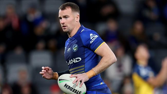 SYDNEY, AUSTRALIA - JUNE 15: Clint Gutherson of the Eels warms up prior to the round 15 NRL match between Parramatta Eels and Sydney Roosters at CommBank Stadium, on June 15, 2024, in Sydney, Australia. (Photo by Brendon Thorne/Getty Images)