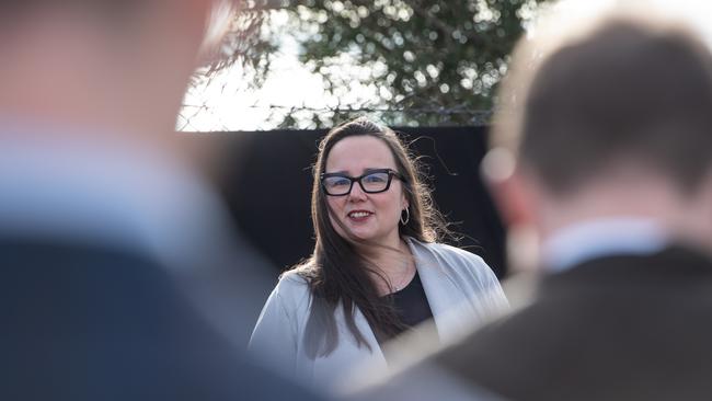 Victorian Water Minister Harriet Shing failed to explain why the government had not delivered a new water register after spending $26m over four years.