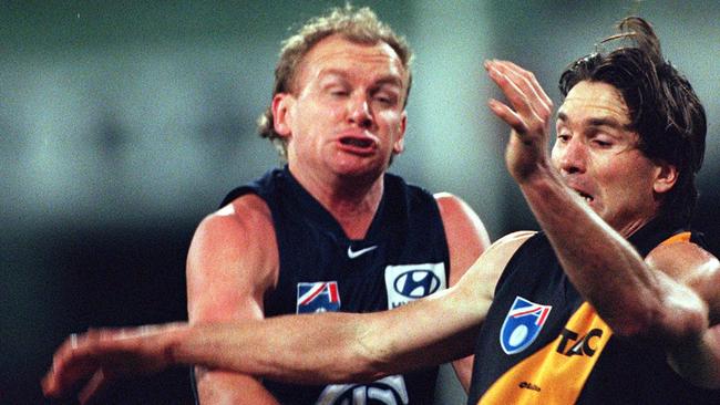 Carlton’s Craig Bradley and Richmond’s Wayne Campbell battle during the infamous 1999 game.