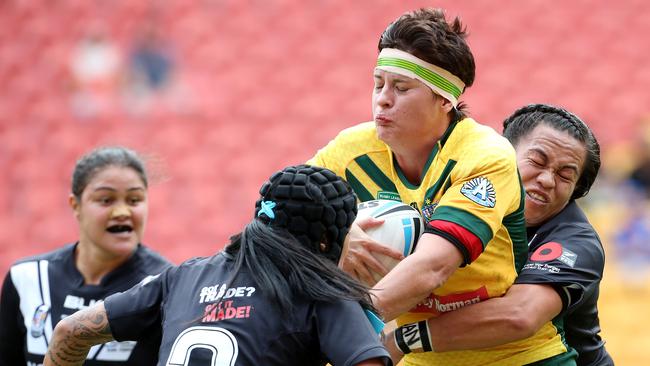 Heather Ballinger in action for the Jillaroos. Photo: Adam Head