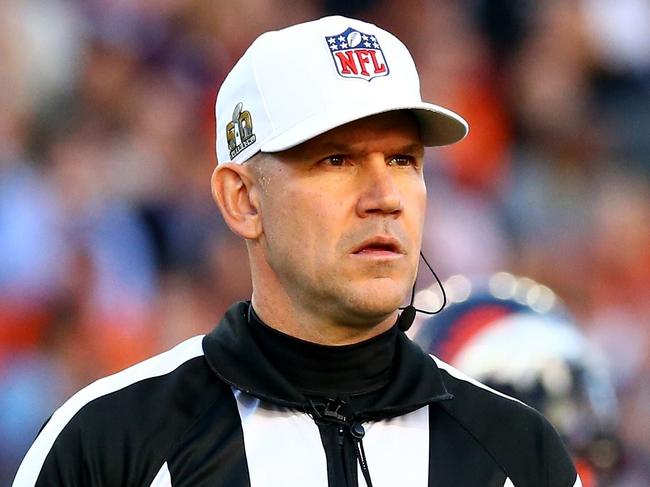 SANTA CLARA, CA - FEBRUARY 07: Referee Clete Blakeman stands on the field in the first quarter between the Carolina Panthers and Denver Broncos during Super Bowl 50 at Levi's Stadium on February 7, 2016 in Santa Clara, California. Ronald Martinez/Getty Images/AFP == FOR NEWSPAPERS, INTERNET, TELCOS & TELEVISION USE ONLY ==