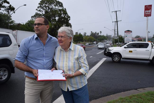 David Janetzki MP with Willow Glen Retirement Community resident Elizabeth Grace and her petition to install traffic lights at the intersection of Ruthven and Donahue Streets. 