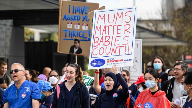 A massive group of nurses and midwives rallied and chanted outside Westmead Hospital. Picture: NCA NewsWire / James Gourley