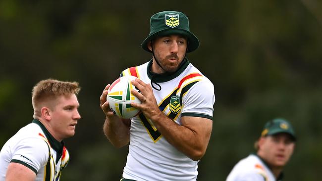 BRISBANE, AUSTRALIA - OCTOBER 13: Ben Hunt trains during a Australia Kangaroos training session at Norths Devils on October 13, 2024 in Brisbane, Australia. (Photo by Albert Perez/Getty Images)