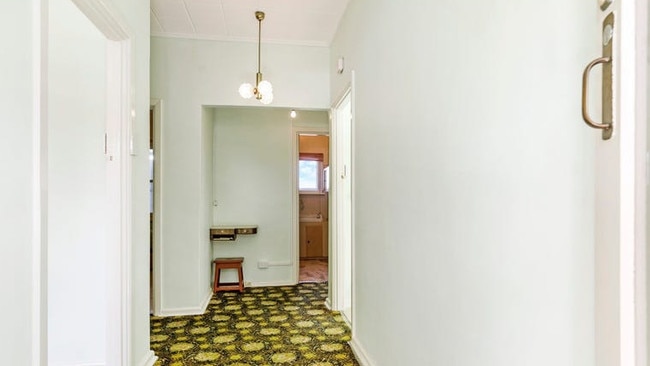 That retro hallway. How good are those carpets? Supplied