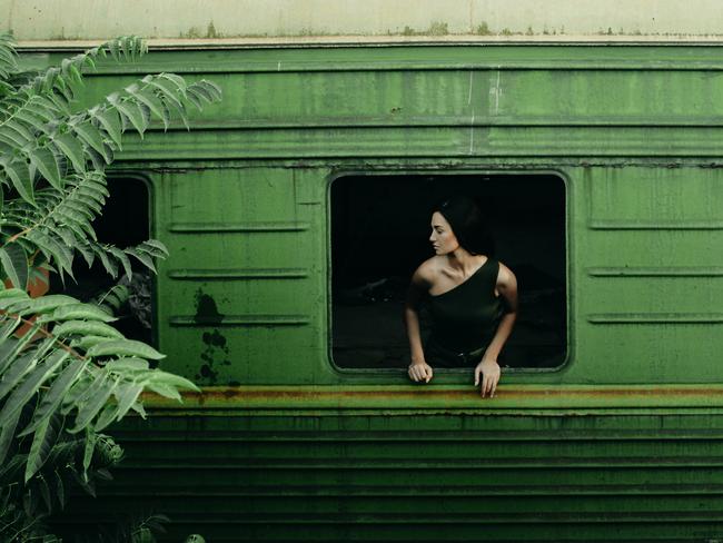 Pictures from #Green2020, Agora’s latest online photo contest. 'Through the window' by @damiane (Georgia).