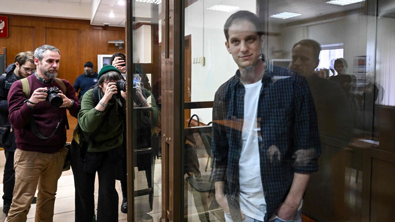 Detained Wall Street Journal Reporter Evan Gershkovich Nears 250 Days ...