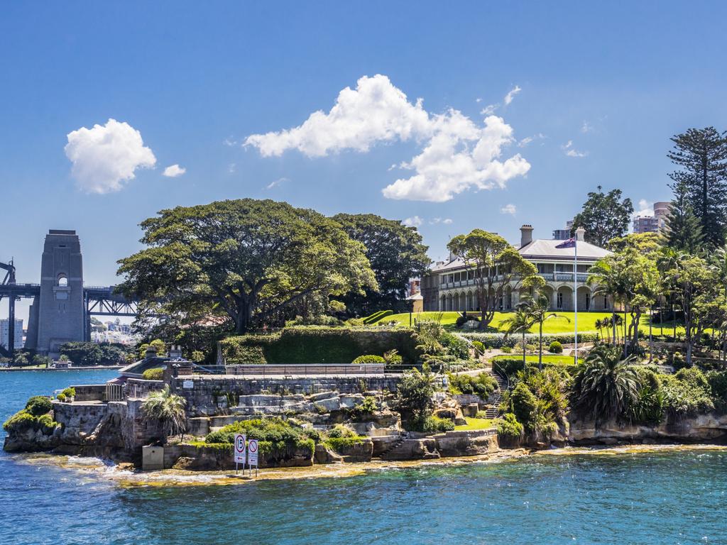 Kirribilli Point with Admiralty House front and centre.